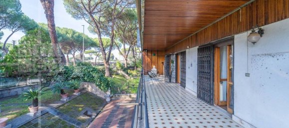 4 bedrooms Apartment in Rome, Italy No. 68374 5