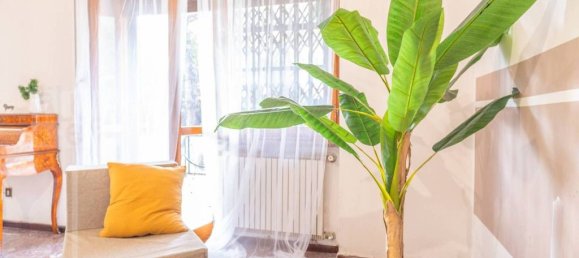 4 bedrooms Apartment in Rome, Italy No. 68374 24