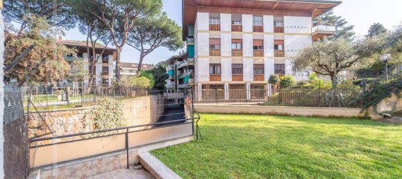 4 bedrooms Apartment in Rome, Italy No. 68374 15