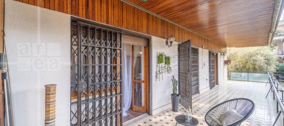 4 bedrooms Apartment in Rome, Italy No. 68374 4