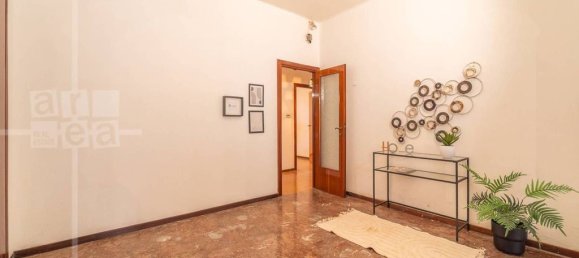 4 bedrooms Apartment in Rome, Italy No. 68374 18