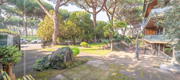 4 bedrooms Apartment in Rome, Italy No. 68374 11