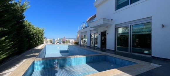 Вилла 6+1 в Анталья, Турция № 34140 3