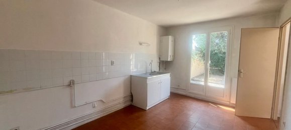 3 bedrooms House in Le Pontet, France No. 328520 10