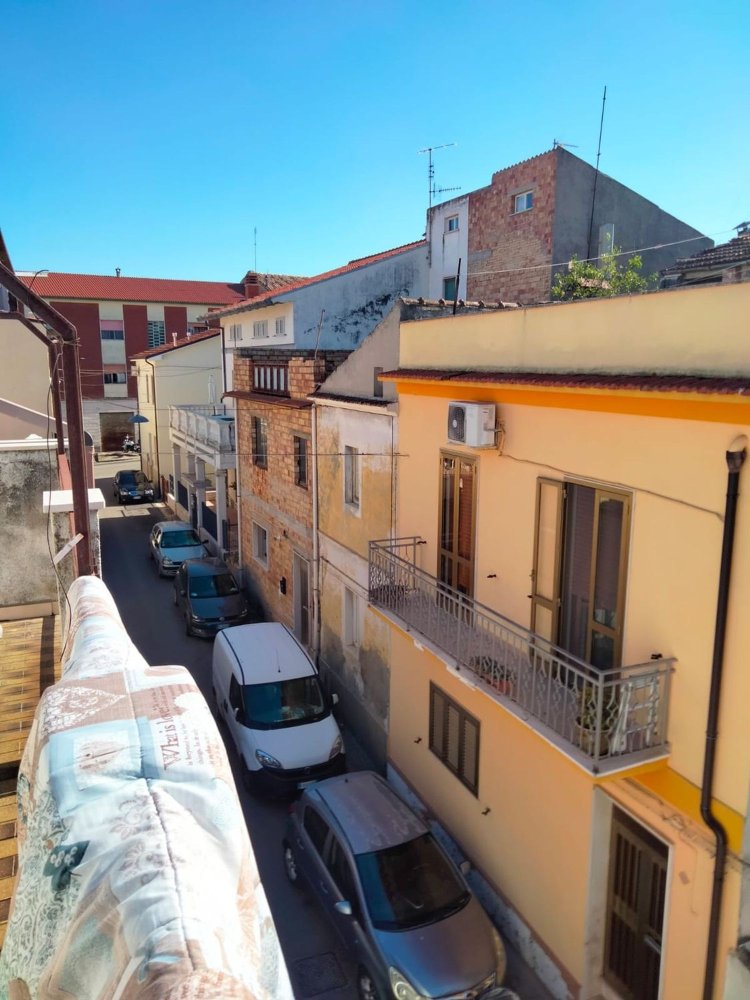 Casa de 5 dormitorios en Casalbordino, Italy No. 387143