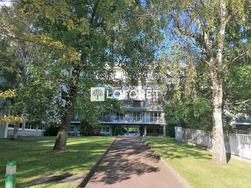 1 bedroom Apartment in Le Vesinet, France No. 133121