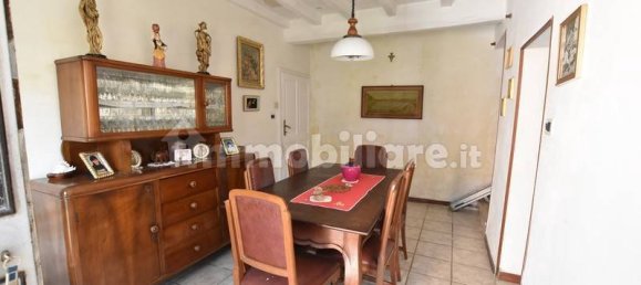 3 bedrooms Villa in Fidenza, Italy No. 280538 2