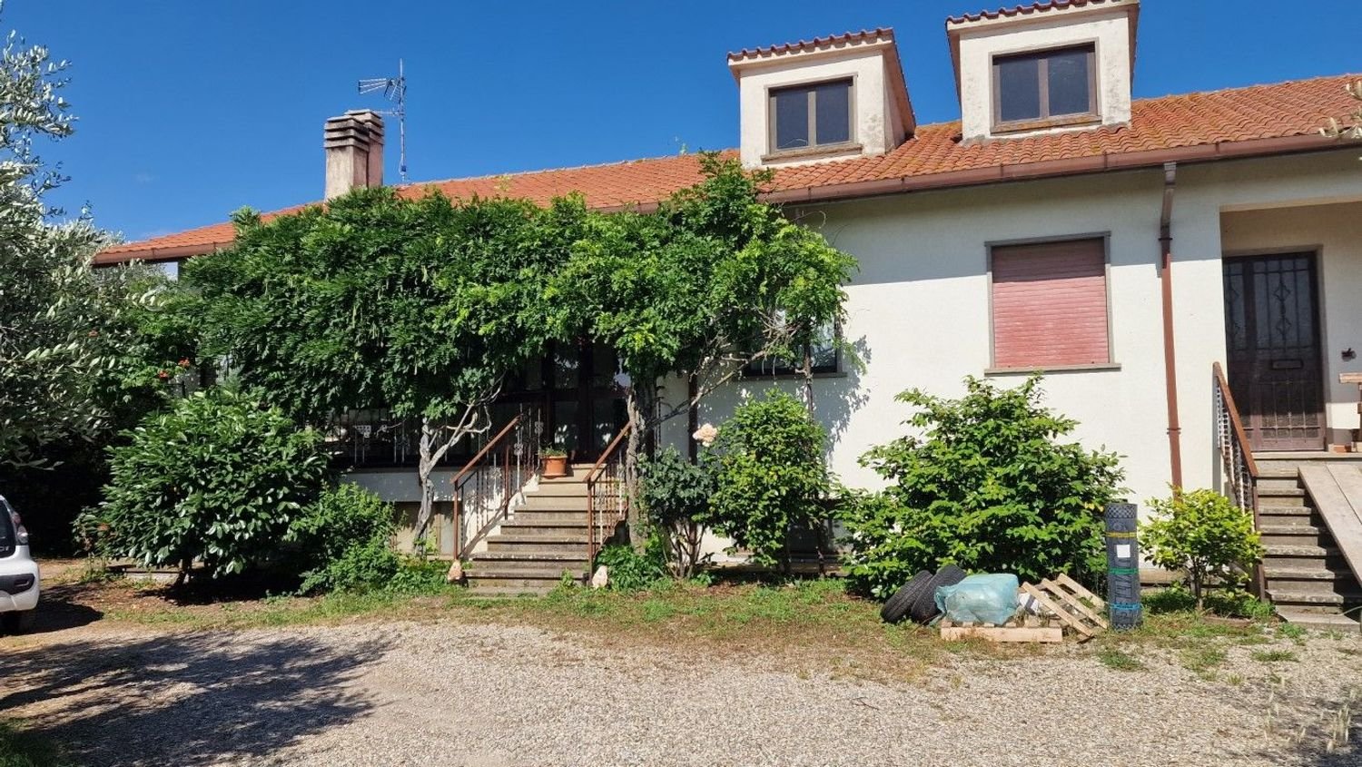Casa de 6 habitaciónes en Viterbo, Italy No. 251063