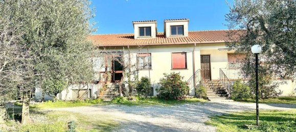 Casa de 6 habitaciónes en Viterbo, Italy No. 251063 5