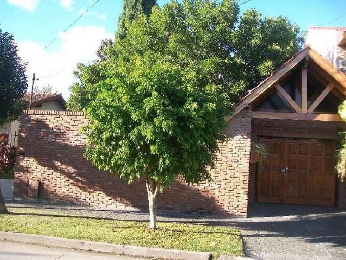  Land in Moron, Argentina No. 33581