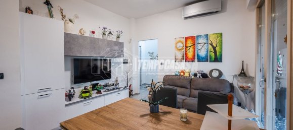 Квартира с 3 комнатами в Кастеназо, Италия № 280362 18