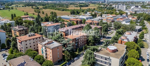 Квартира с 3 комнатами в Кастеназо, Италия № 280362 30