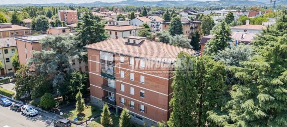 Квартира с 3 комнатами в Кастеназо, Италия № 280362 22