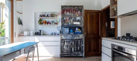 5 Schlafzimmer Villa in Verbania, Italy, Nr. 319468 32