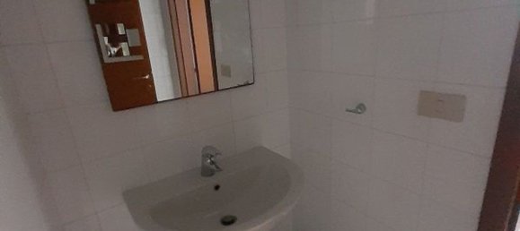 60m² Office in Pavia, Italy No. 80284 4