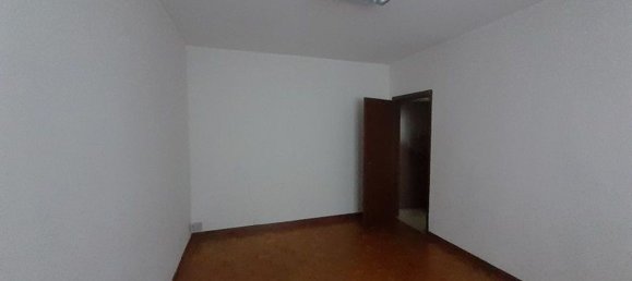 60m² Office in Pavia, Italy No. 80284 2