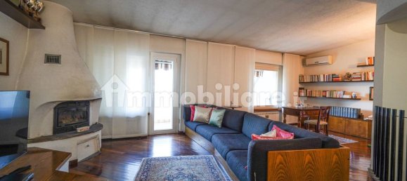 6 bedrooms House in Azzano San Paolo, Italy No. 214415 2