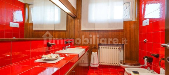 6 bedrooms House in Azzano San Paolo, Italy No. 214415 24