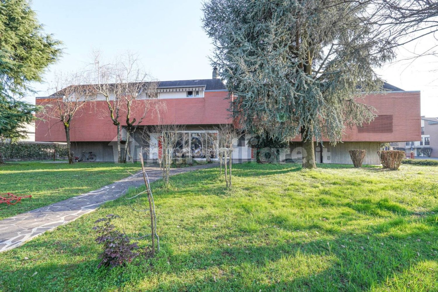 6 bedrooms House in Azzano San Paolo, Italy No. 214415