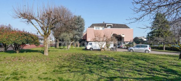 6 bedrooms House in Azzano San Paolo, Italy No. 214415 31