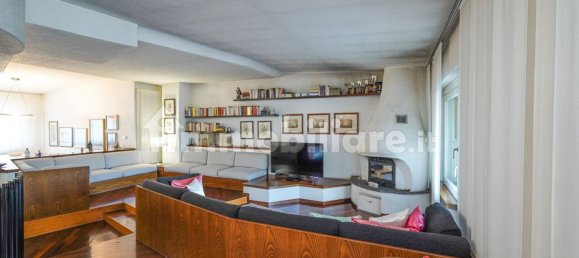 6 bedrooms House in Azzano San Paolo, Italy No. 214415 5