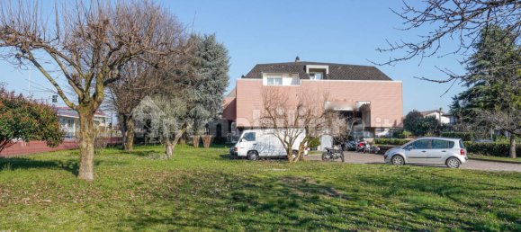 6 bedrooms House in Azzano San Paolo, Italy No. 214415 30