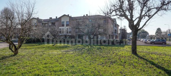 6 bedrooms House in Azzano San Paolo, Italy No. 214415 33