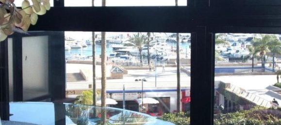 1 bedroom Apartment in Marbella, Spain No. 132641 2