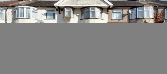 3 bedrooms House in Hayes, United Kingdom No. 5081 2