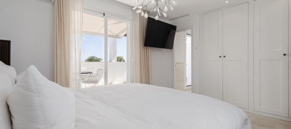 3 bedrooms Penthouse in Marbella, Spain No. 39387 14