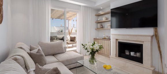3 bedrooms Penthouse in Marbella, Spain No. 39387 5