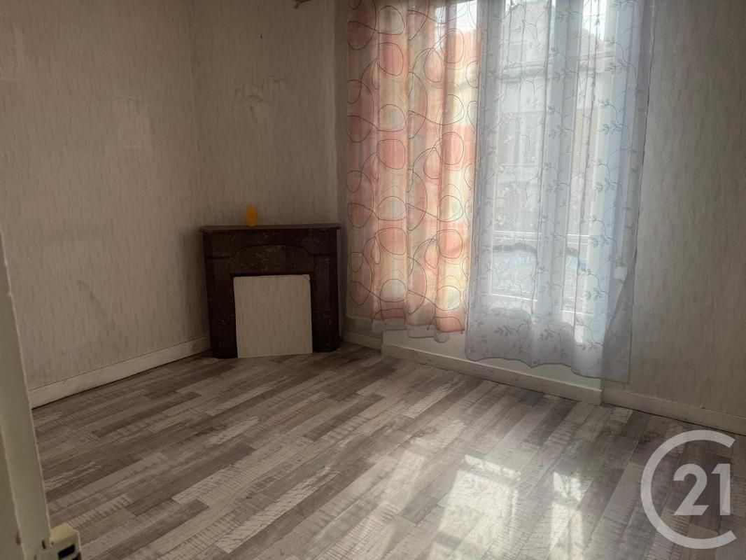 2 Schlafzimmer Haus in Les Pavillons-sous-Bois, France, Nr. 161961