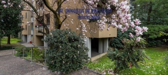 4 bedrooms Apartment in Milan, Italy No. 243684 20