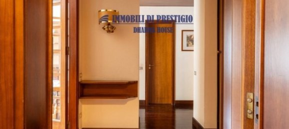 4 bedrooms Apartment in Milan, Italy No. 243684 18