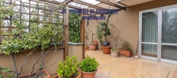 4 bedrooms Apartment in Milan, Italy No. 243684 16