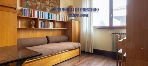 4 bedrooms Apartment in Milan, Italy No. 243684 9