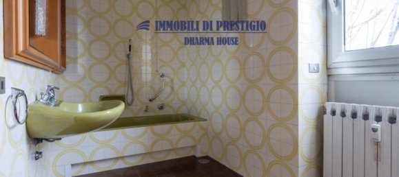 4 bedrooms Apartment in Milan, Italy No. 243684 14