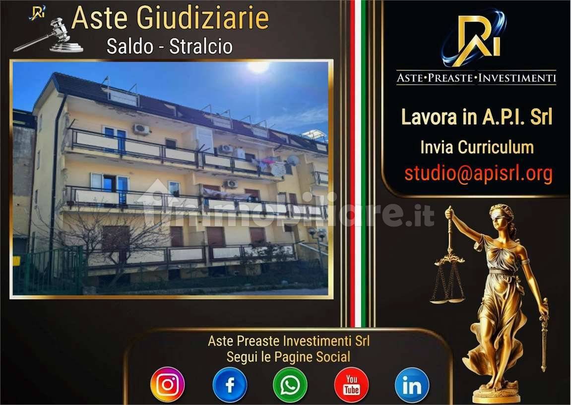 3 غرف نوم شقة في Tito, Italy رقم 294616