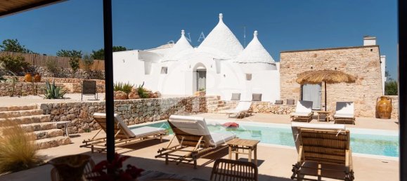 Замки и поместья с 4 спальнями в Остуни, Италия № 309530 4