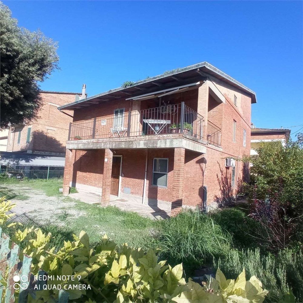 6 غرف نوم منزل في Perugia, Italy رقم 373080