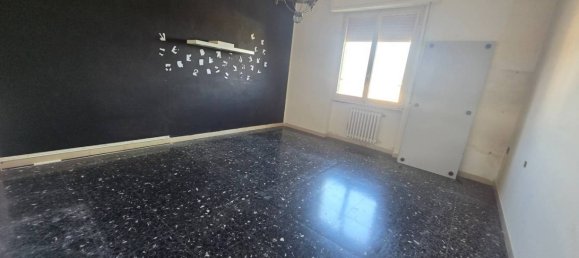 2 غرف نوم شقة في Lastra a Signa, Italy رقم 330120 6