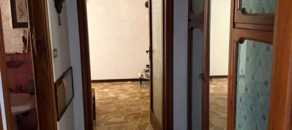 3-salle Appartement à Casale Monferrato, Italy No. 269456 9