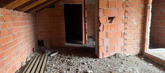 3-salle Appartement à Casale Monferrato, Italy No. 269456 25