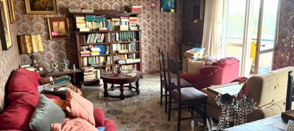 3-salle Appartement à Casale Monferrato, Italy No. 269456 3