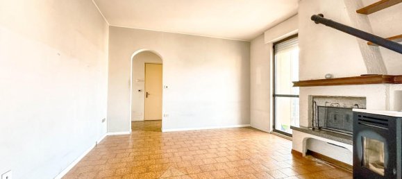 3-salle Appartement à Borgosesia, Italy No. 234209 10