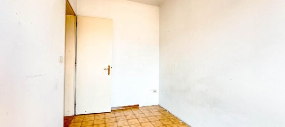 3-salle Appartement à Borgosesia, Italy No. 234209 21