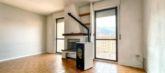 3-salle Appartement à Borgosesia, Italy No. 234209 7