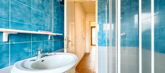 3-salle Appartement à Borgosesia, Italy No. 234209 28