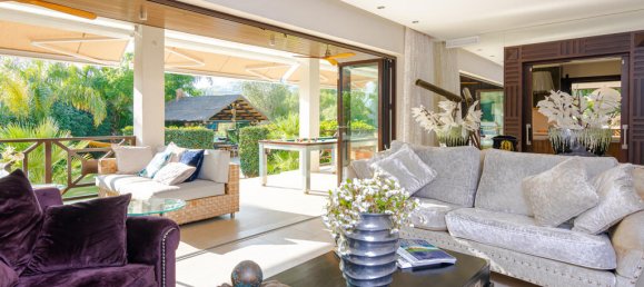 5 bedrooms Villa in Marbella, Spain No. 115430 4