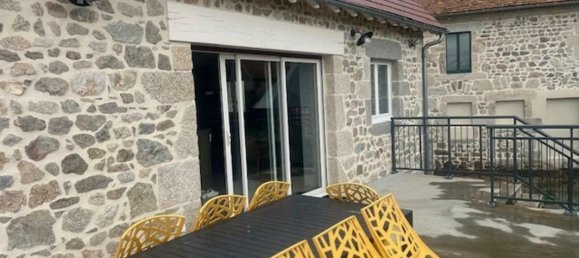 Casa de 3 dormitorios en Puy-de-Dome, France No. 305661 5